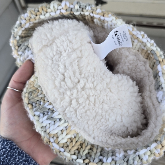 Columbia Beanie - Picture 4 of 7